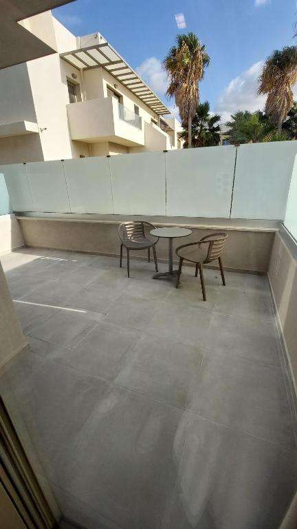 Meliti balcony