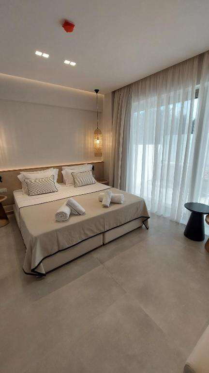 Galatia bedroom
